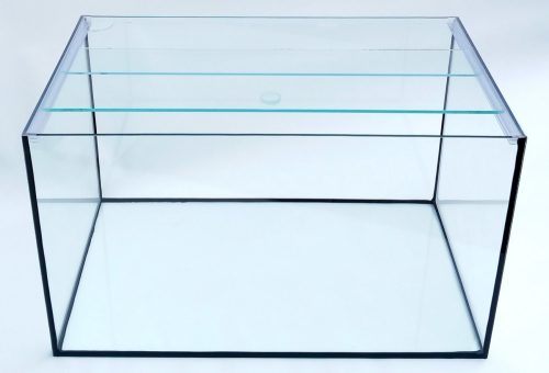 KONI 25 literes (40x25x25 cm) szögletes akvárium üvegtetővel, polifoammal